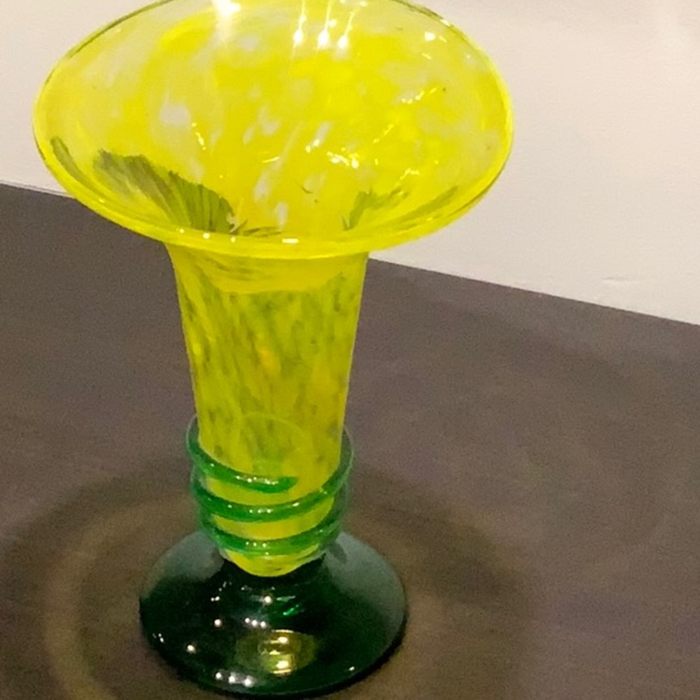 Glass vase